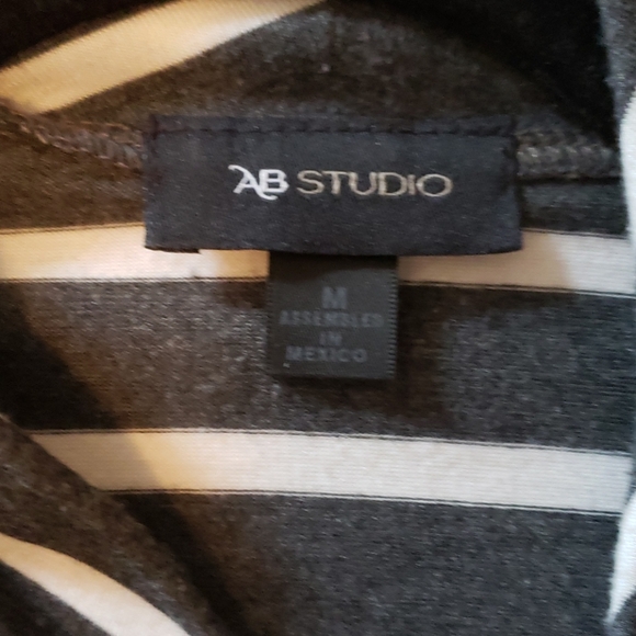 Cardigan - Picture 3 of 3